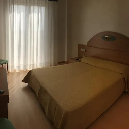 Eden Hotell 3*