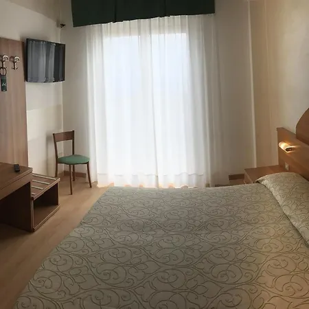 Eden Hotell